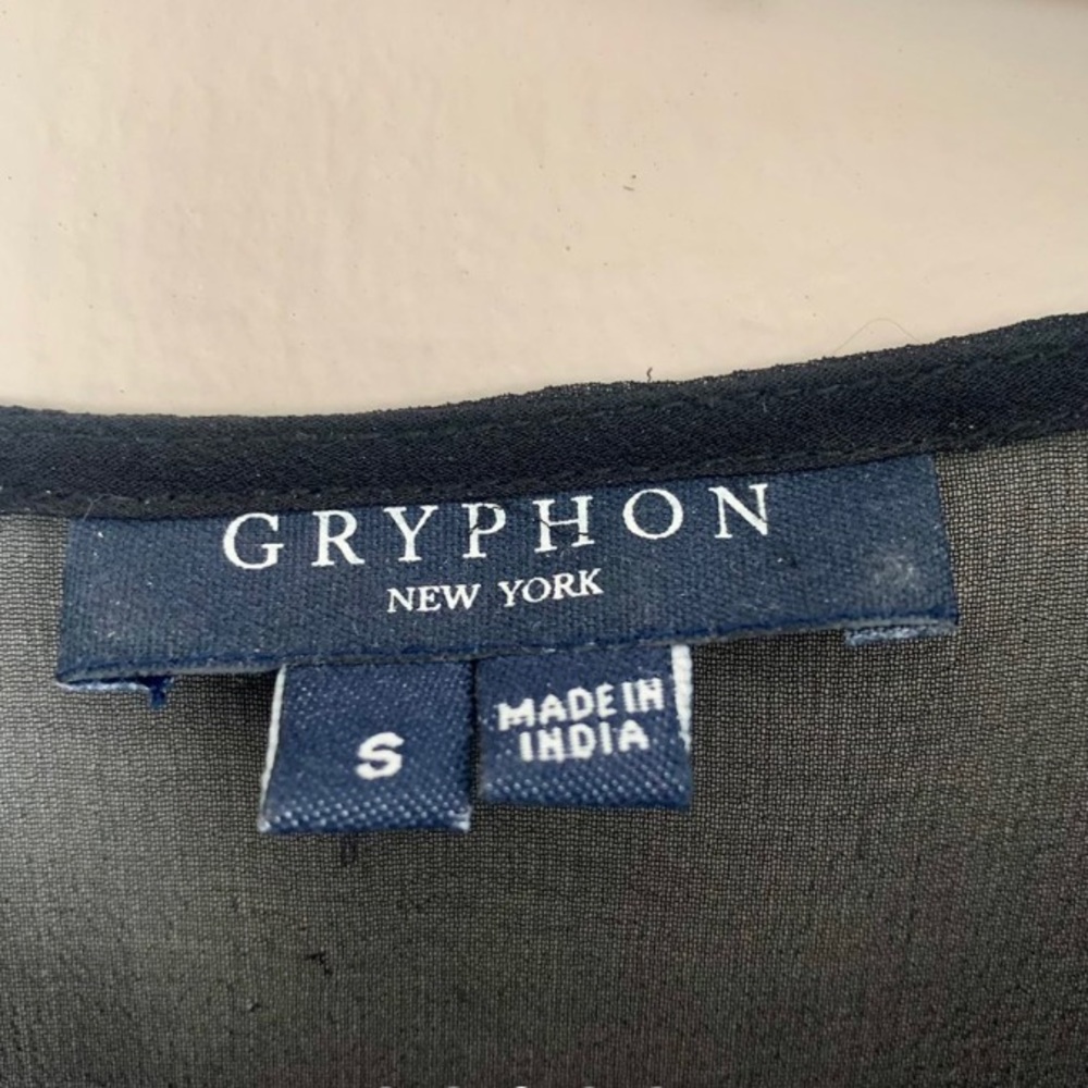 Gryphon New York silk top. - Picture 3 of 3